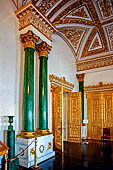 San Pietroburgo - museo dell'Ermitage. La sala di malachite. 